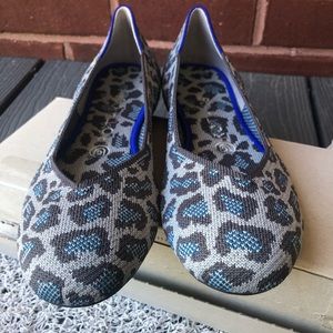 BNIB Grey Spotted Rothy’s 8.5